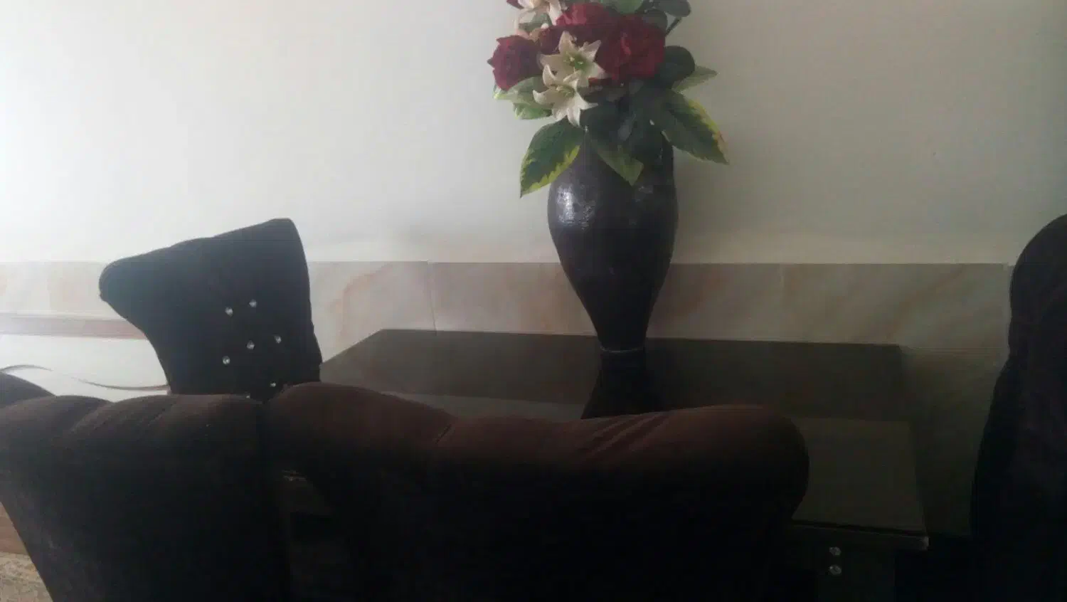 میز ناهار خوری بسیار تمیز|میز و صندلی غذاخوری|تربتحیدریه, سیلوی گندم|دیوار