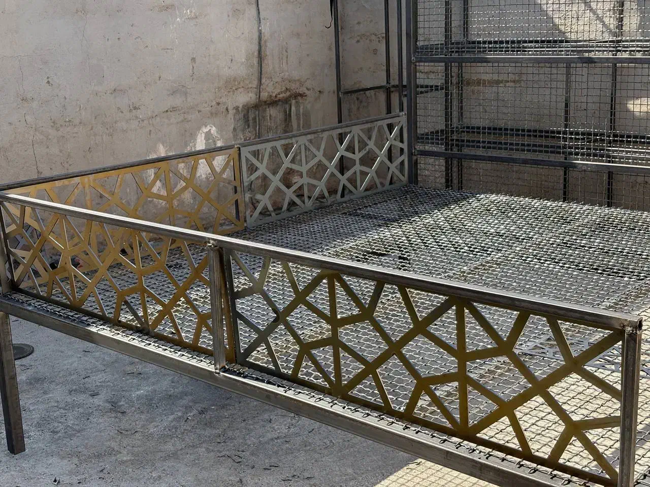 صنعت شاه|خدمات پیشه و مهارت|بافق, |دیوار