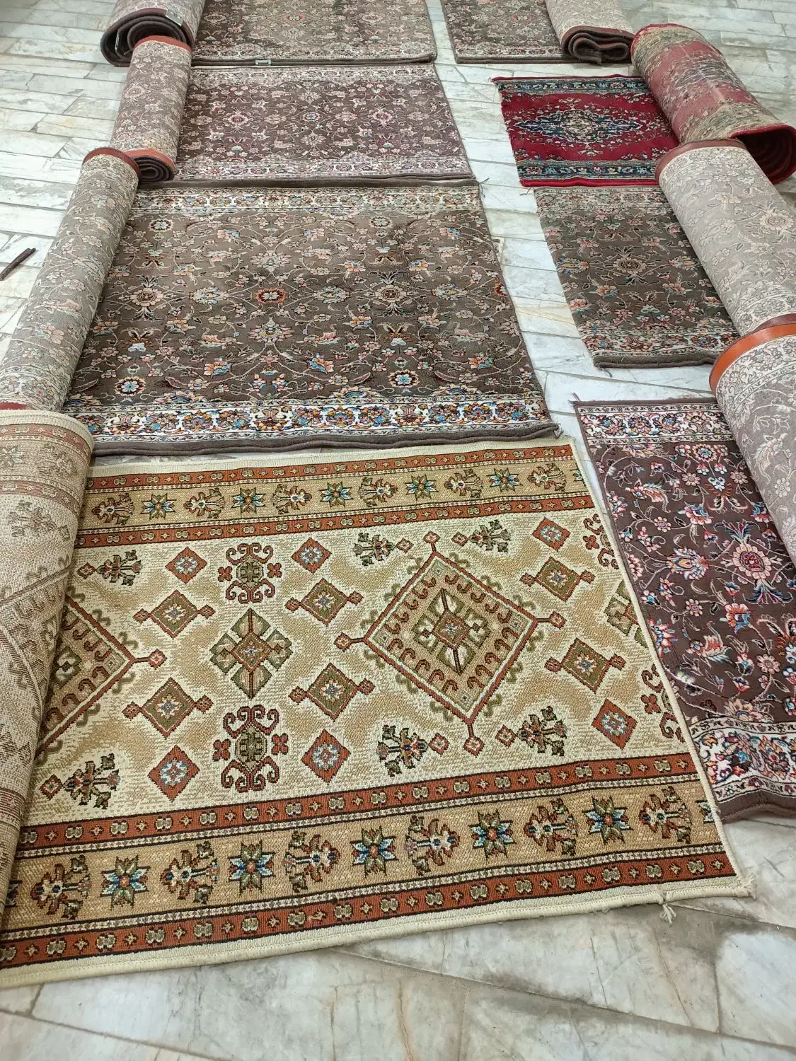 فرش پله وکنار فرش|فرش|خمین, |دیوار