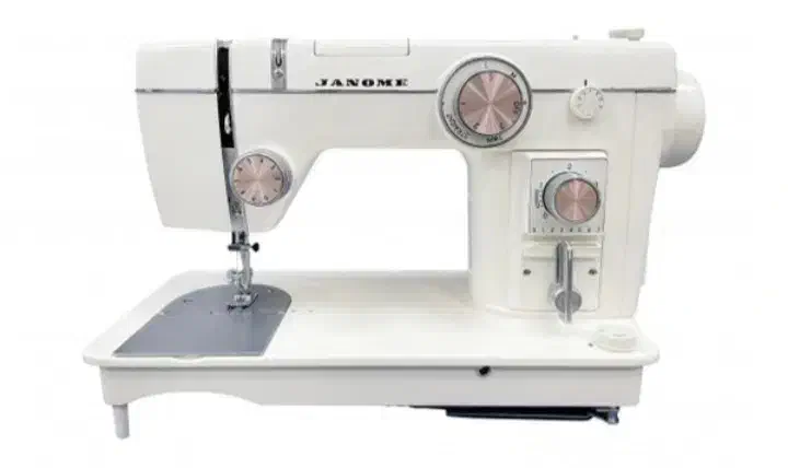 چرخ خیاطی ژانومه ۸۰۲|چرخ خیاطی و ریسندگی|شیراز, شهرک مهدیه|دیوار