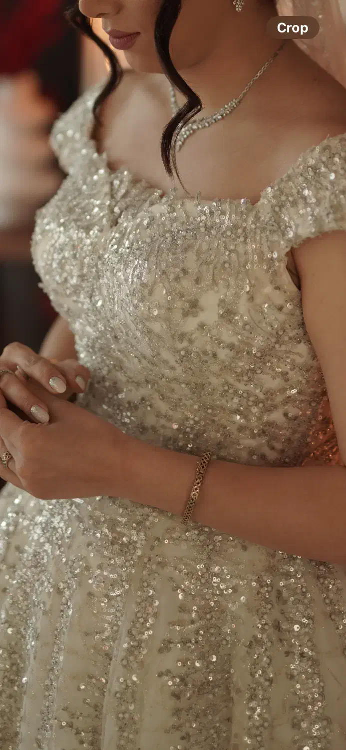 لباس عروس|لباس|رشت, گلسار|دیوار