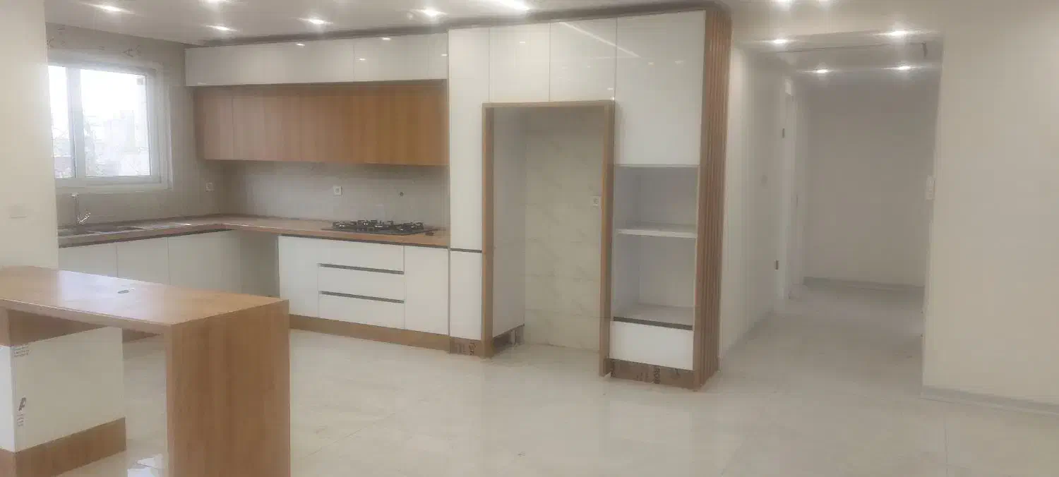 ۱۹۵ متر سه خوابه نوساز کلید نخورده  بدون مشابه