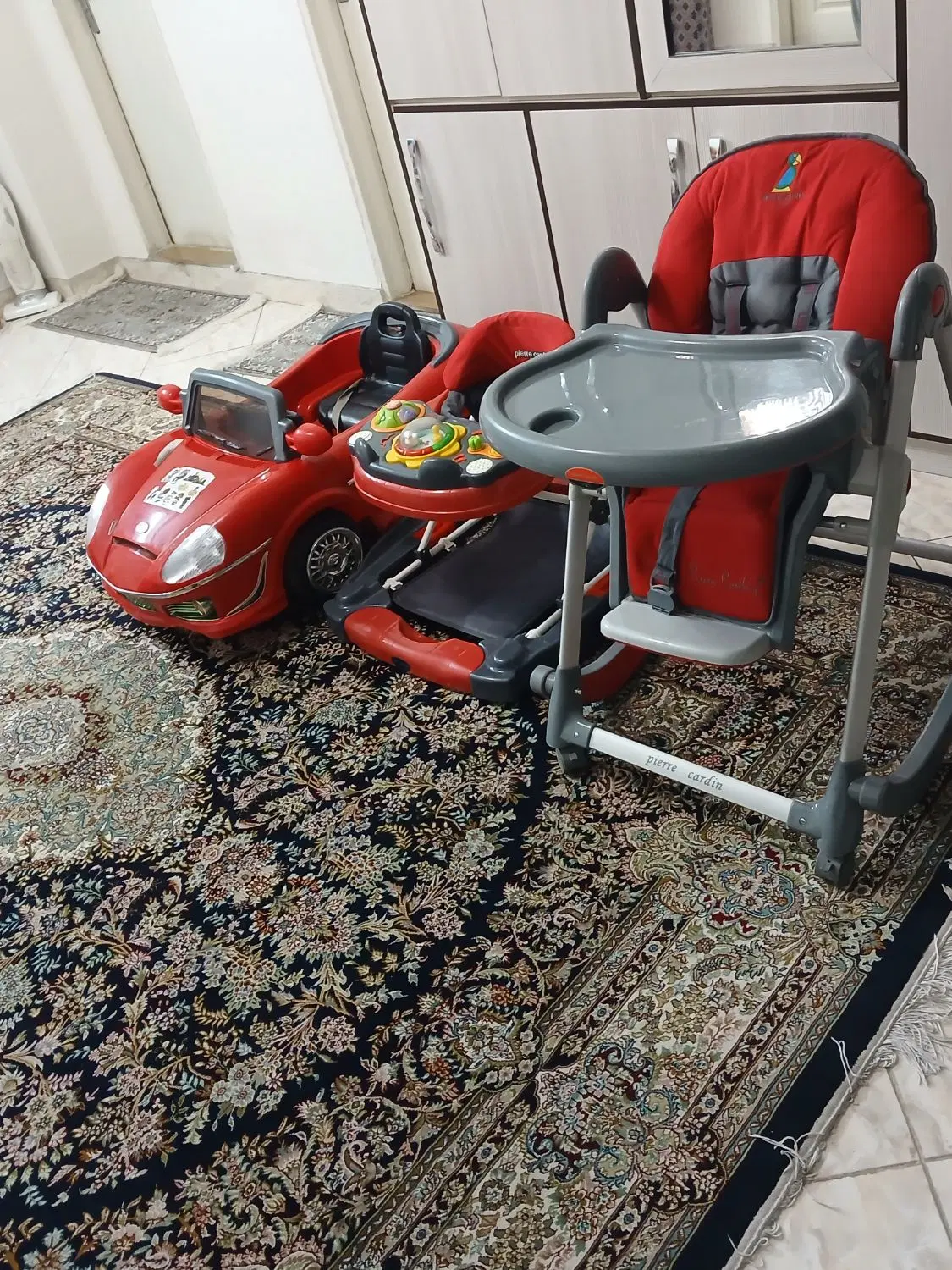 روروئک میز غذا ماشین برقی پیرگاردین|اسباب و اثاث بچه|تهران, بهداشت|دیوار