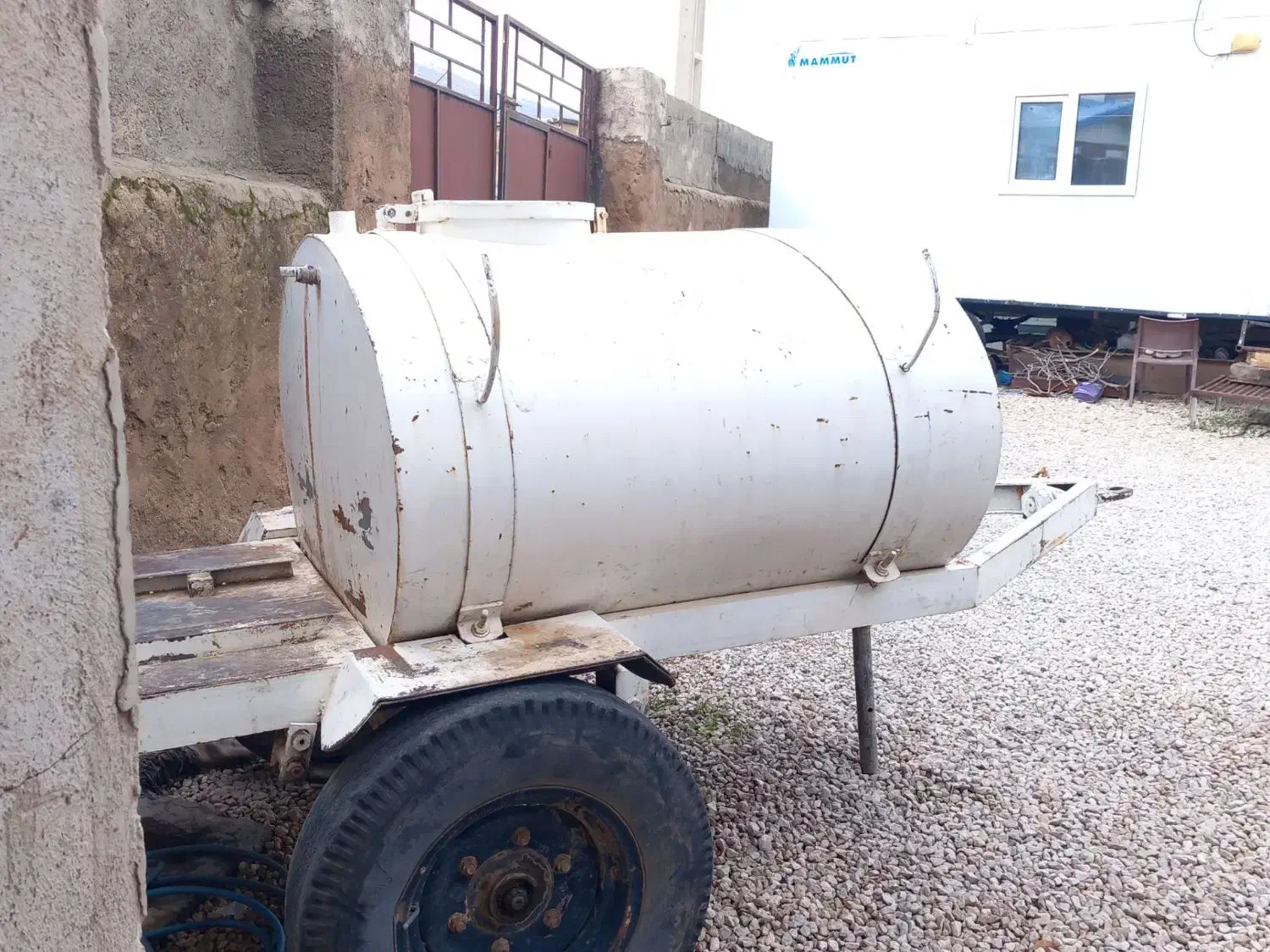 تانکر آب|ابزارآلات|گیلان غرب, |دیوار