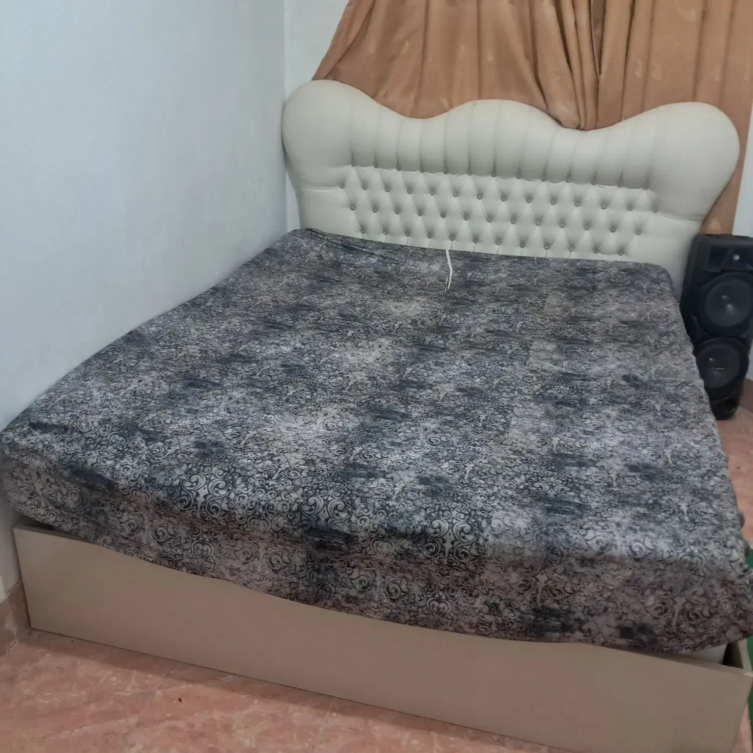 سرویس خواب|تخت و سرویس خواب|خمینیشهر, |دیوار