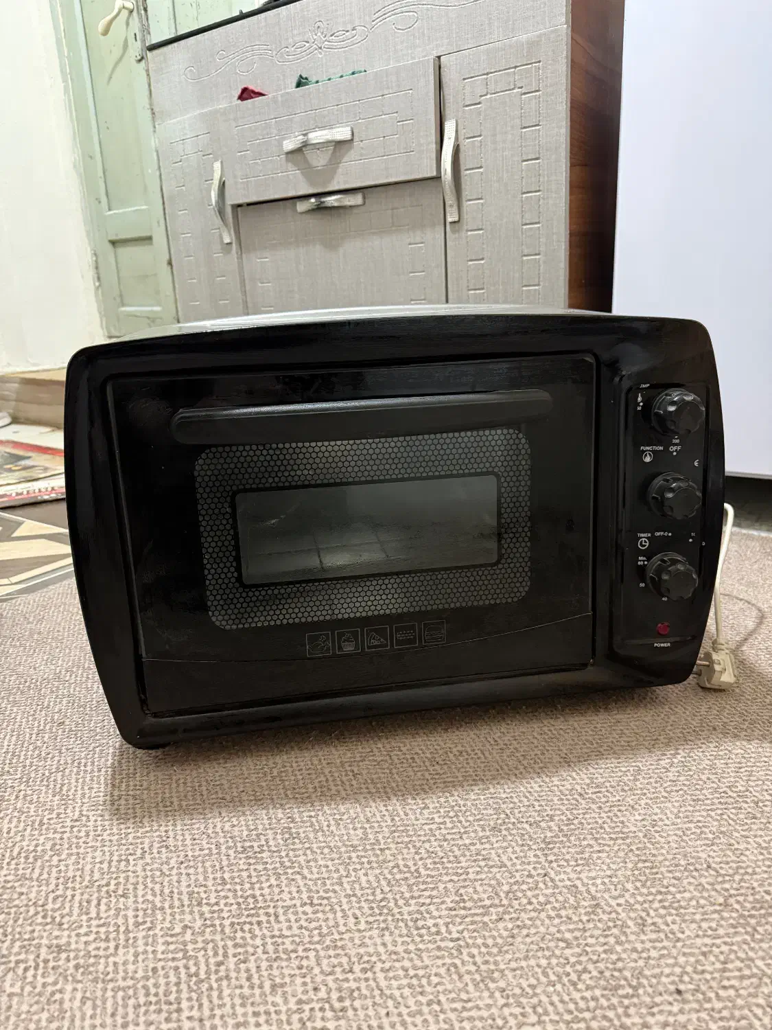 توستر کاملا نوعه نو سالم فقط چندبار استفاده شده|اجاق گاز و لوازم برقی پختوپز|گنبد کاووس, |دیوار