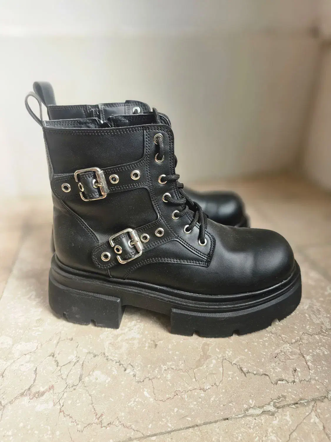 نیم پوت|کیف، کفش، کمربند|زنجان, |دیوار