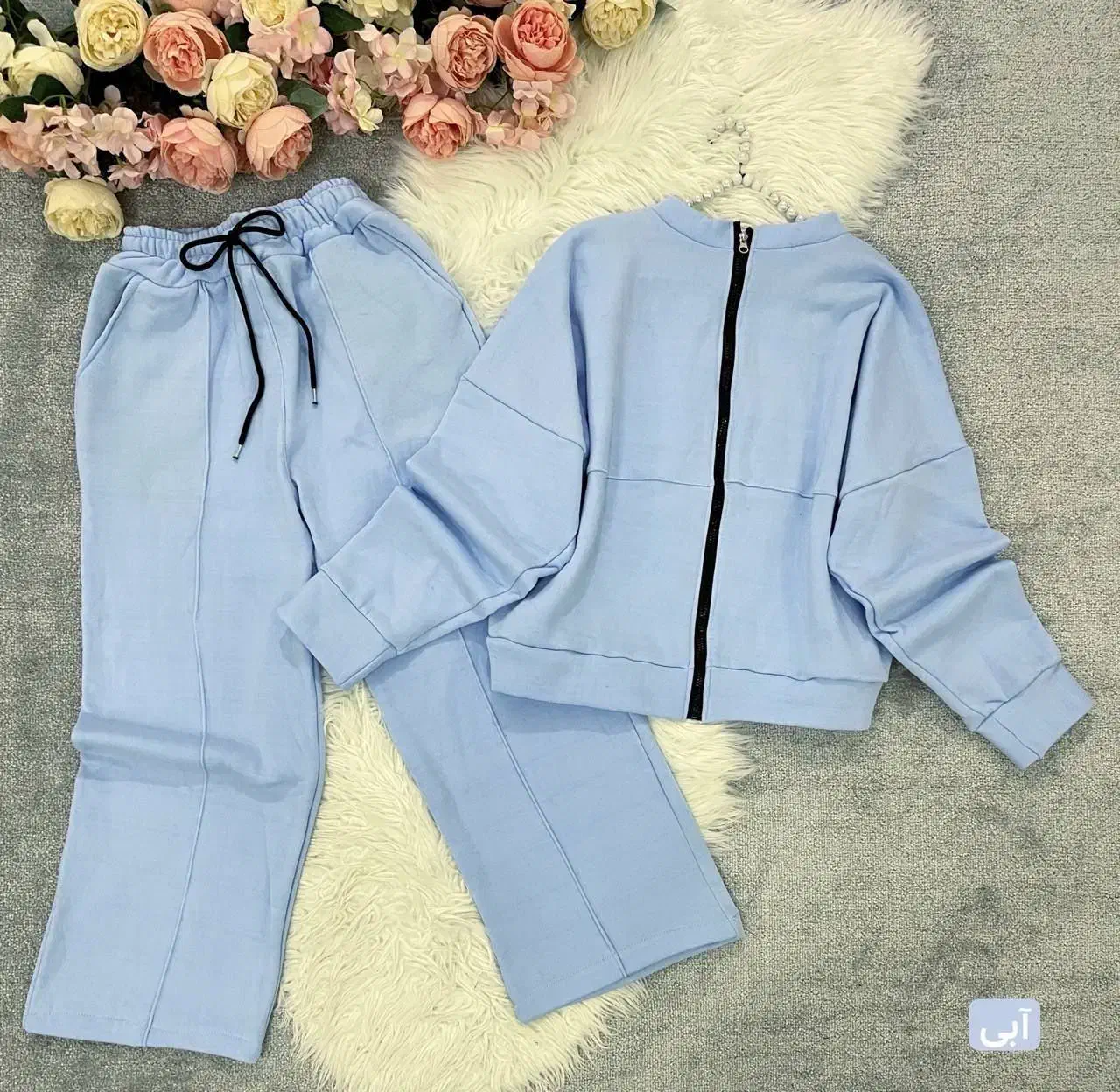 کت شلوار|لباس|کنگاور, |دیوار