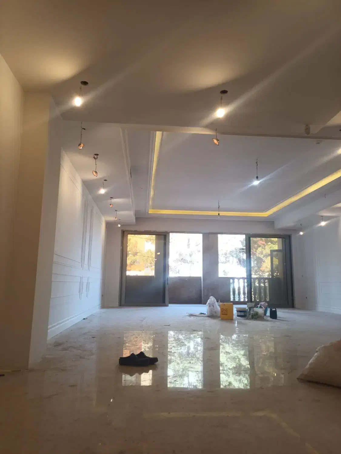 نقاشی ساختمان با تیم مجرب پدر و پسر در تهران|خدمات پیشه و مهارت|تهران, اقدسیه|دیوار