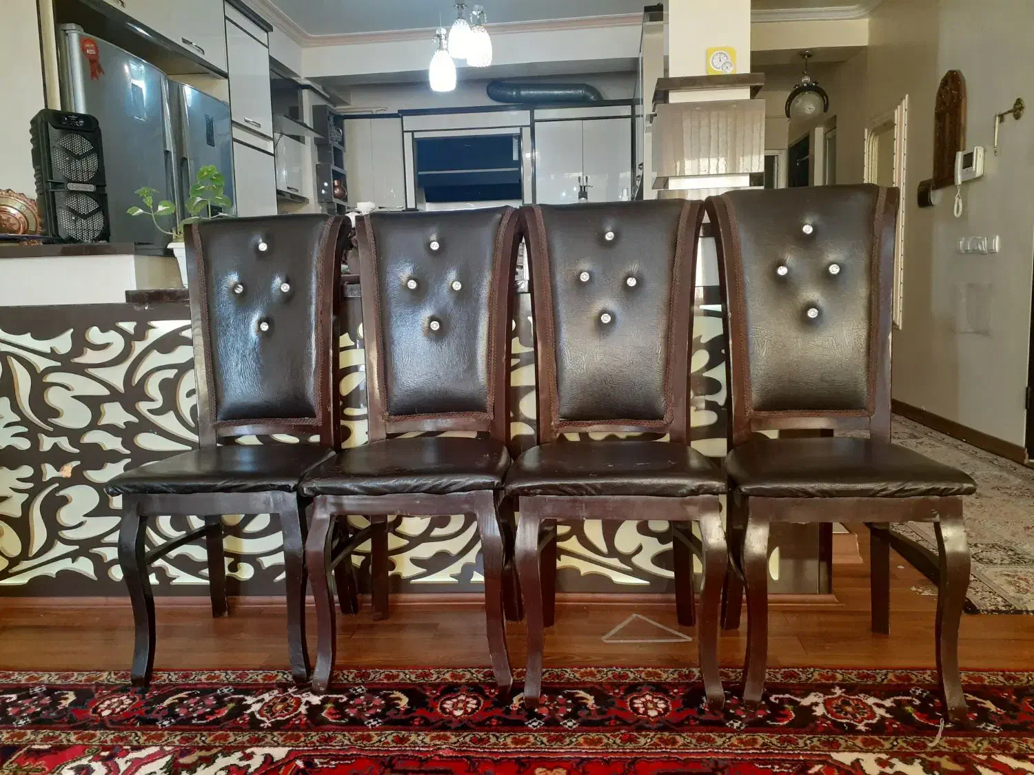 صندلی غذاخوری در اهر|میز و صندلی غذاخوری|اهر, |دیوار