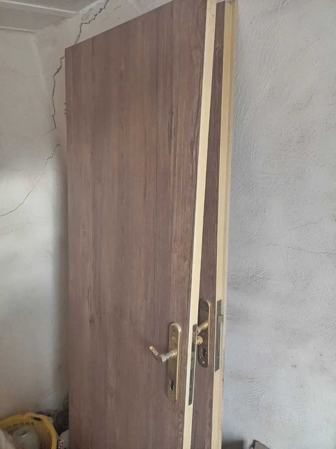 دو عدد درِ فیبری|لوازم سرویس بهداشتی|زرند, |دیوار