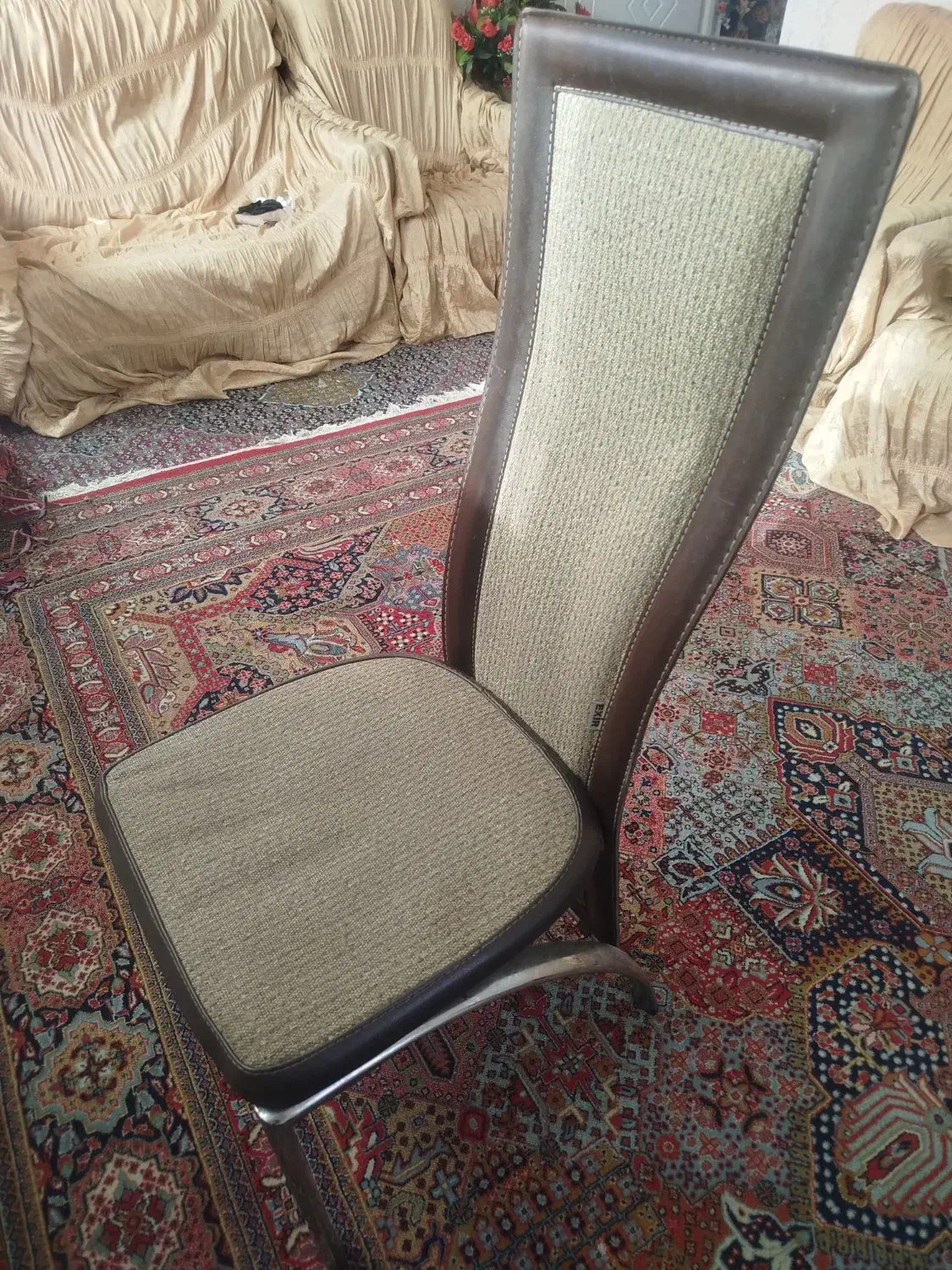 صندلی|صندلی و نیمکت|خرم‌آباد, |دیوار