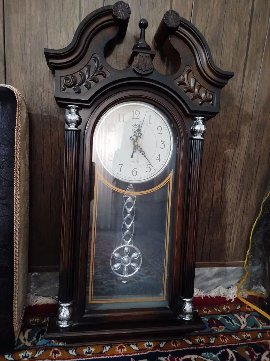 ساعت دیواری در حد نو|ساعت دیواری و تزئینی|سمنان, |دیوار