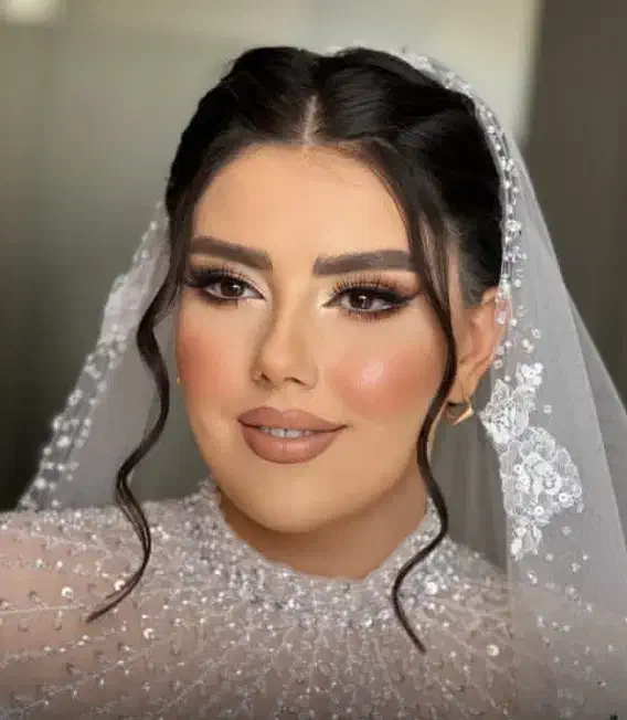 جشنواره ی یلدایی عروس vip فقط با 2400|خدمات آرایشگری و زیبایی|اصفهان, فجر|دیوار