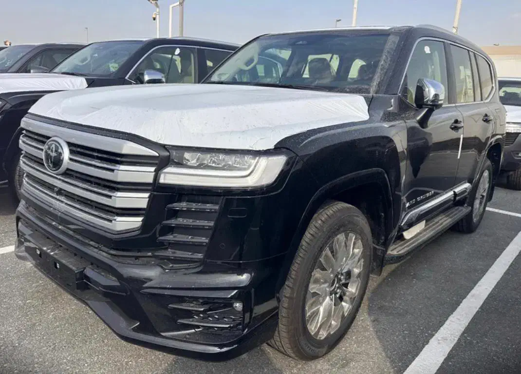 تویوتا لندکروز VX فول کامل ۲۰۲۵|خودرو سواری و وانت|رشت, انصاری|دیوار