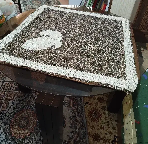 میز ناهارخوری چهار نفره شیشه گرد|میز و صندلی غذاخوری|مشهد, عسگریه|دیوار