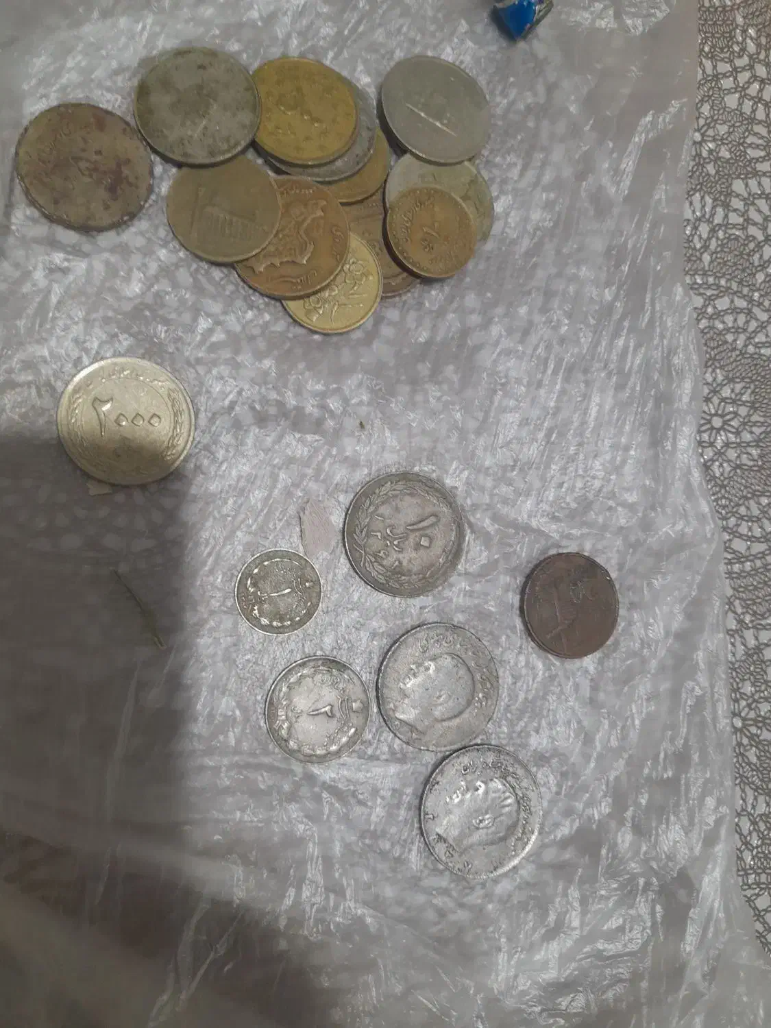 سکه قدیمی|کلکسیون سکه، تمبر، اسکناس|مرند, |دیوار