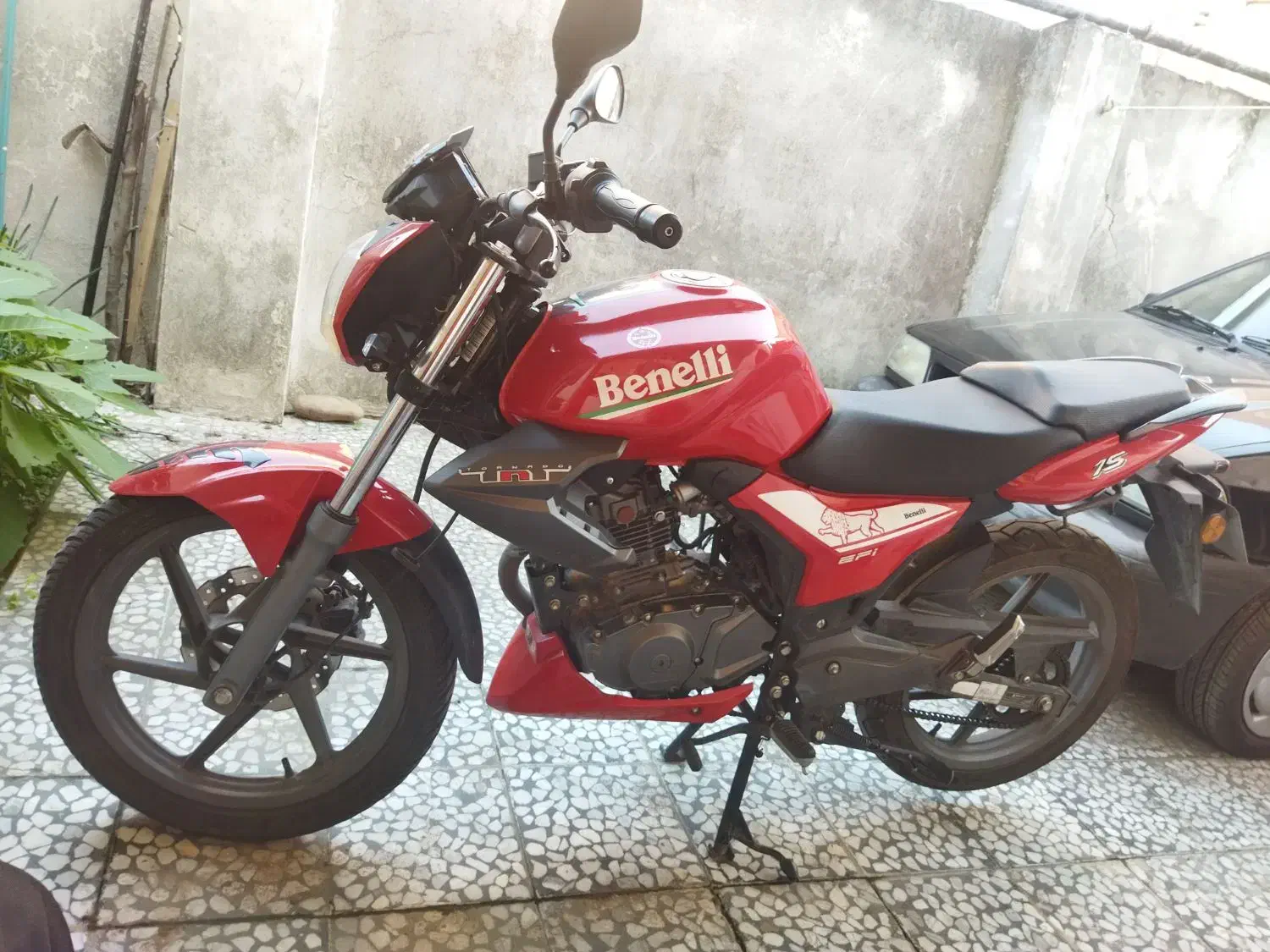 بنلی ۱۵۰ قرمز|موتورسیکلت|ساری, |دیوار