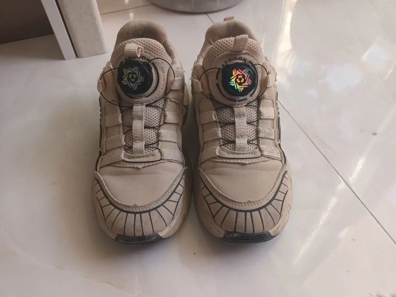 یک جفت کتونی اسپرت نو|کیف، کفش، کمربند|شاهین‌شهر, گرگاب|دیوار