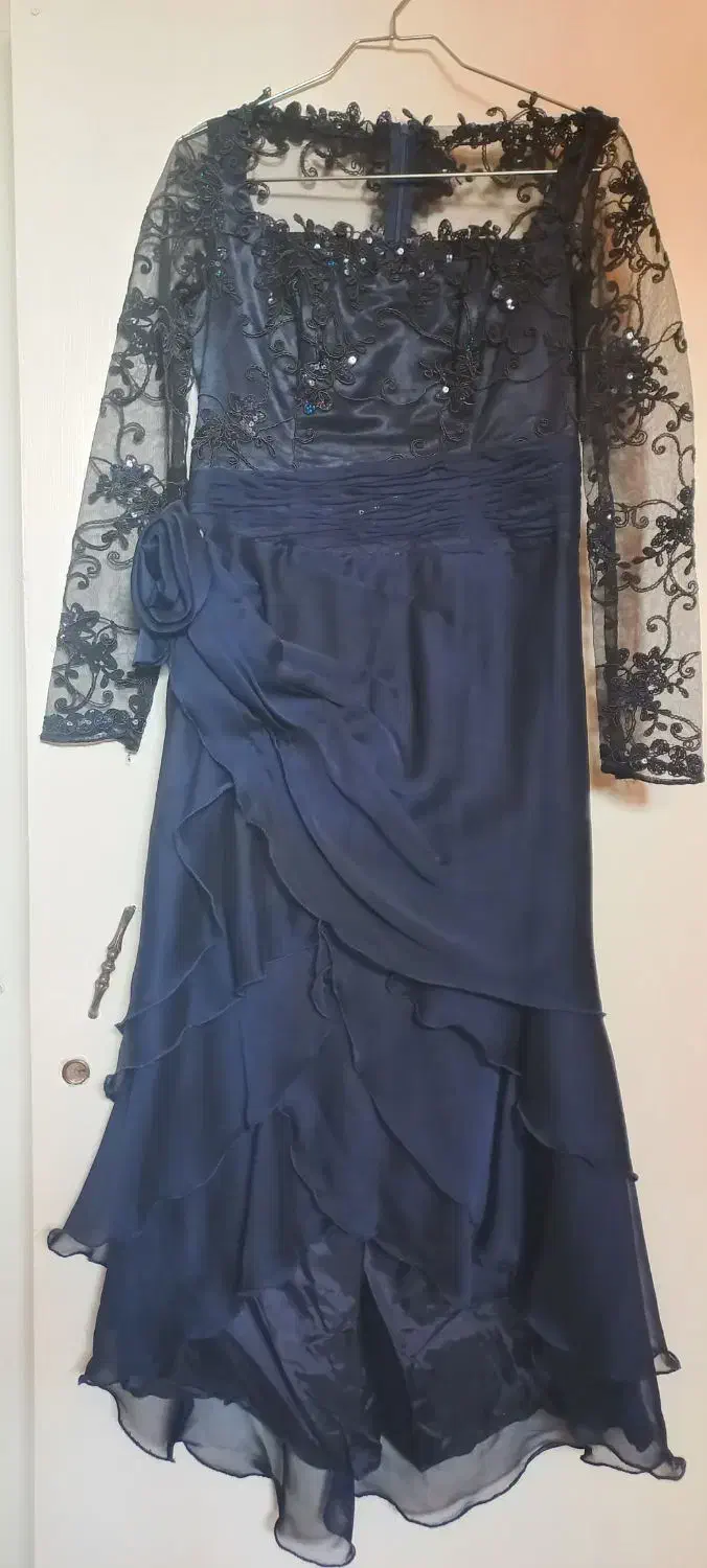 لباس مجلسی در حد نو|لباس|بابل, |دیوار