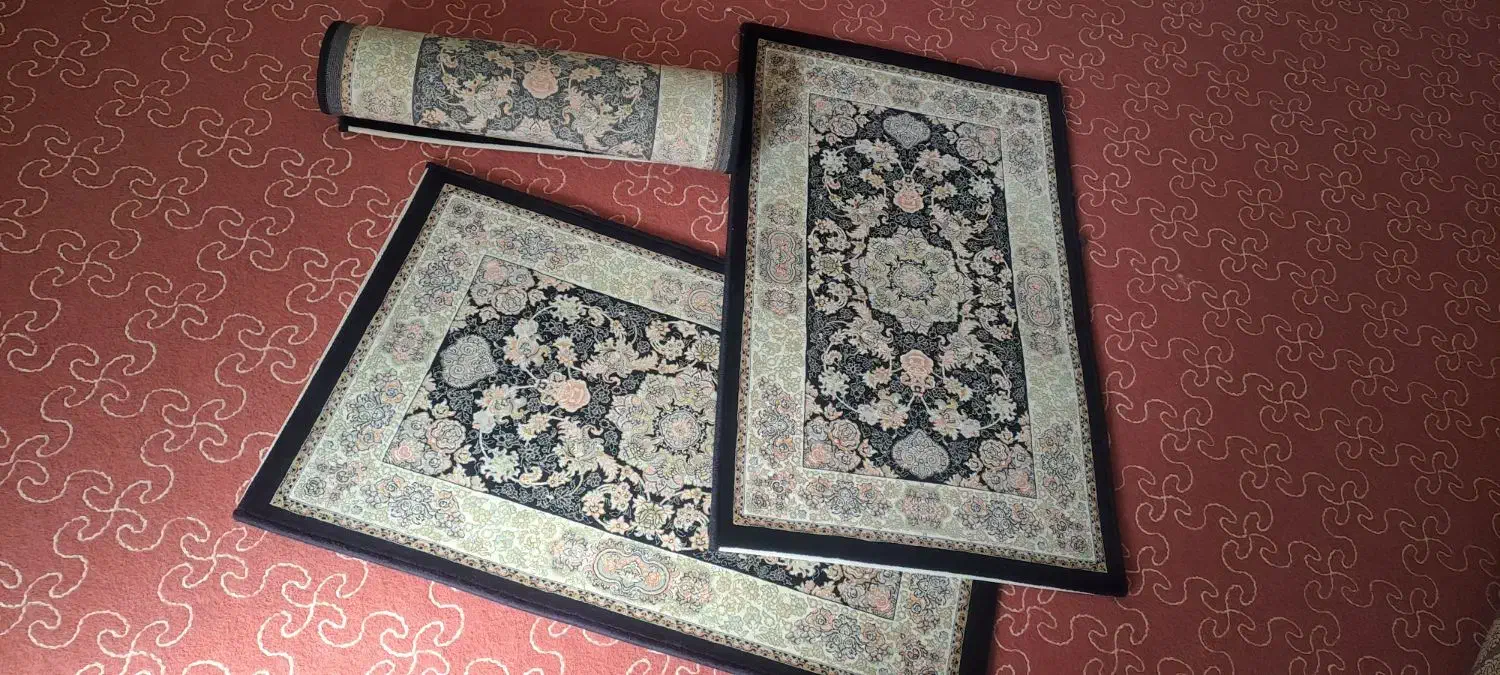 پادری فرش زمرد مشهد ۵۰در۸۰سانتر ۳عددباهم|پادری|بروجرد, |دیوار