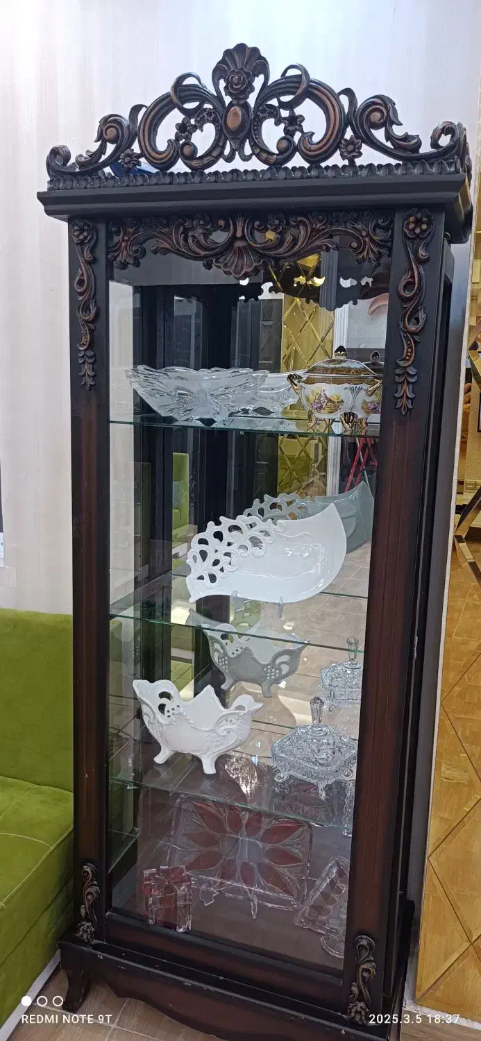 ویترین ۴طبقه|بوفه، ویترین، کنسول|صومعه‌سرا, |دیوار