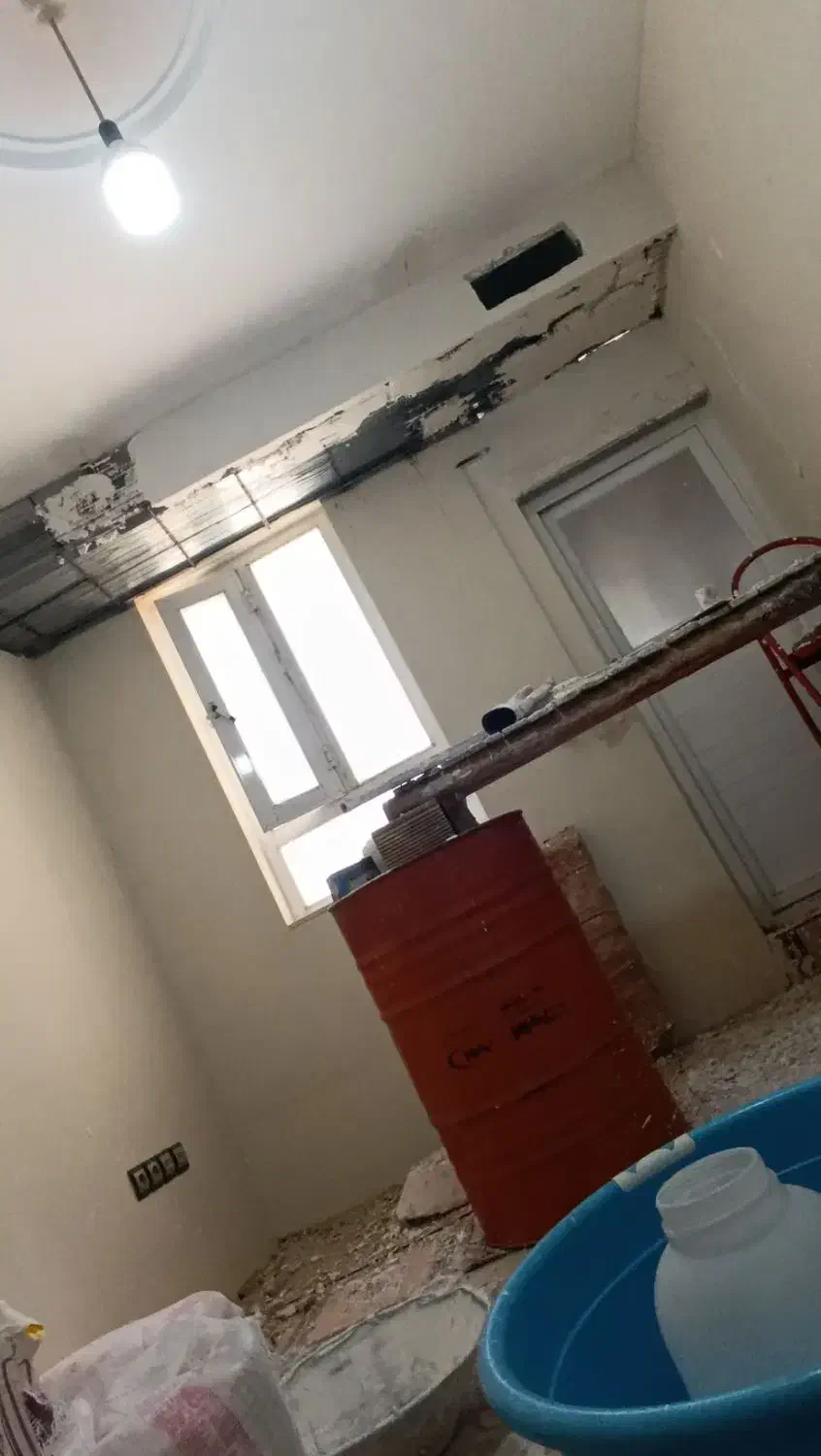 سفید کاری گلگچ کاری لکه گیری کلی جزی تعمیرات|خدمات پیشه و مهارت|ایلام, |دیوار