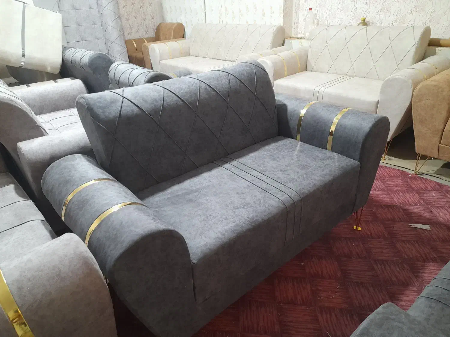 نصف قیمت به دلیل انبارگردانی|مبلمان خانگی و میز عسلی|نیشابور, ابراهیم ادهم|دیوار