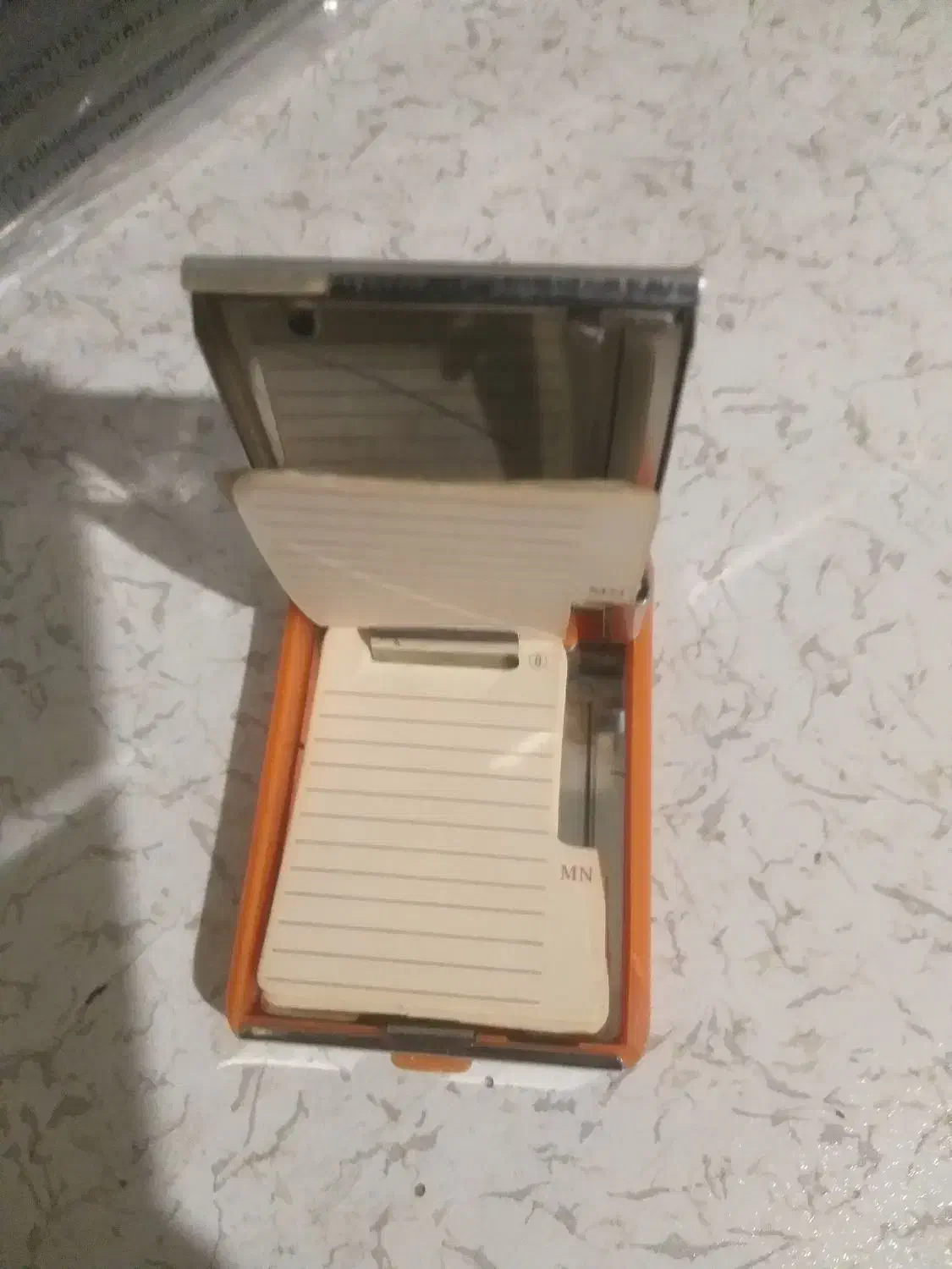 دفتر تلفن فلزی قدیمی|کلکسیون اشیاء عتیقه|اصفهان, درب کوشک|دیوار