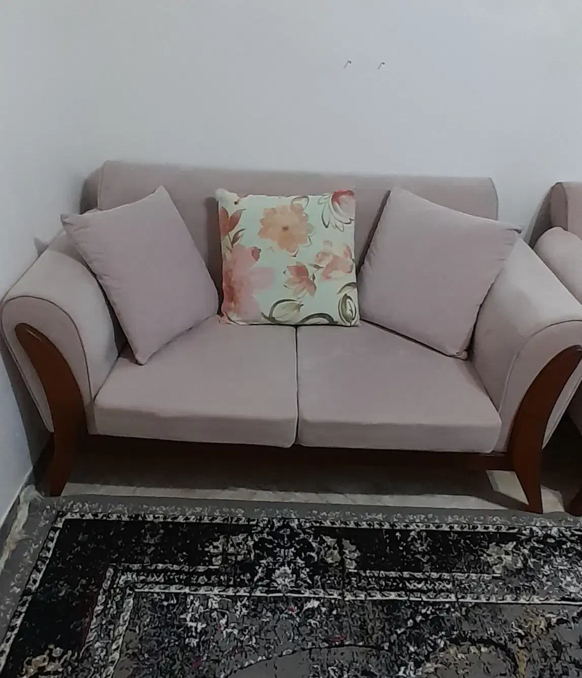 مبل ۶ نفره|مبلمان خانگی و میز عسلی|رشت, سلیمانداراب|دیوار