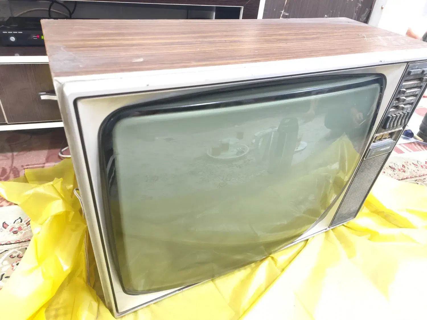 تلویزیون قدیمی فیلیپس|تلویزیون و پروژکتور|تهران, پامنار|دیوار