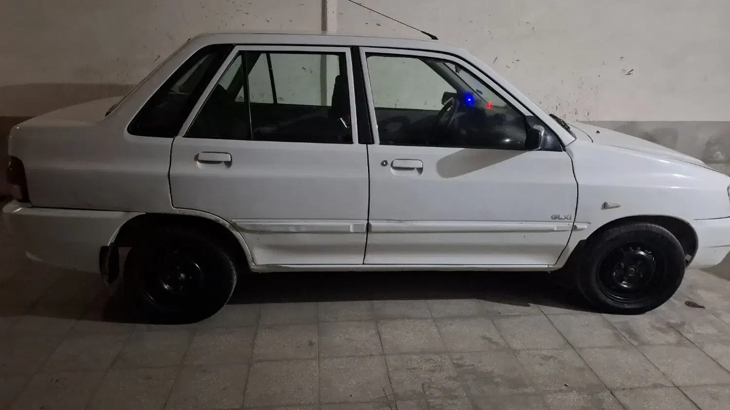 132سفید|خودرو سواری و وانت|بومهن, |دیوار