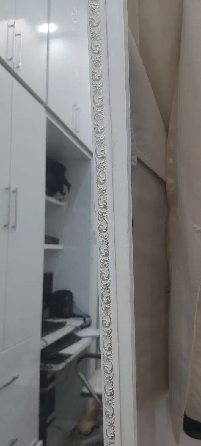 آینهایستاده قدی در حد نو|آینه|کاشمر, |دیوار