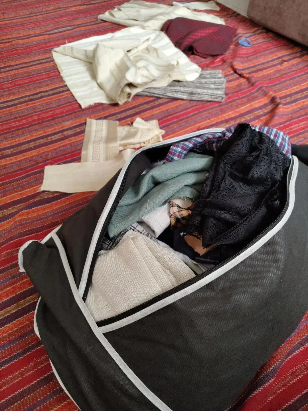 تیکه پارچه|لوازم خیاطی و بافتنی|مشکین‌دشت, |دیوار