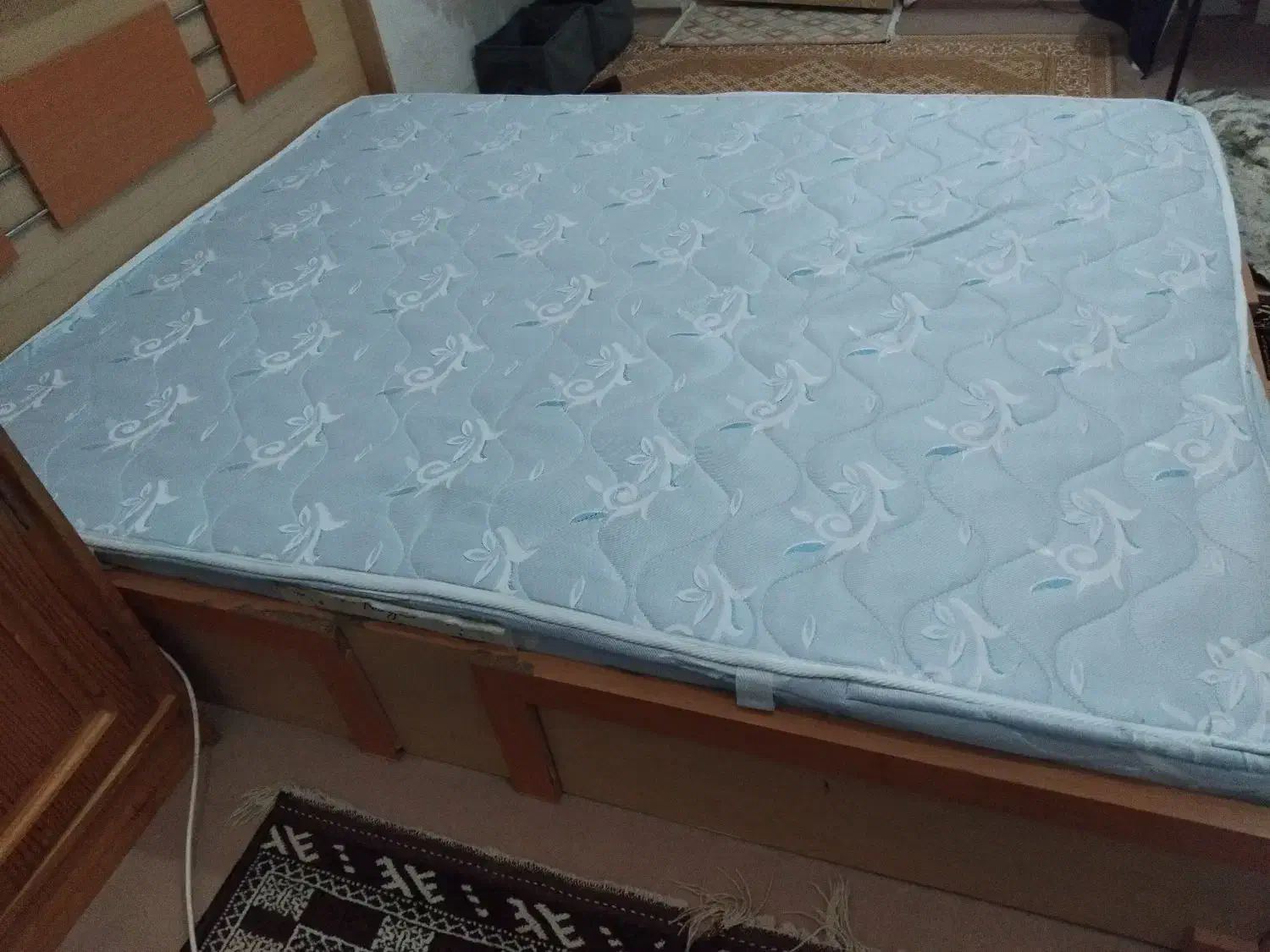 تخت خواب دو نفره|رختخواب، بالش، پتو|بندر ترکمن, |دیوار