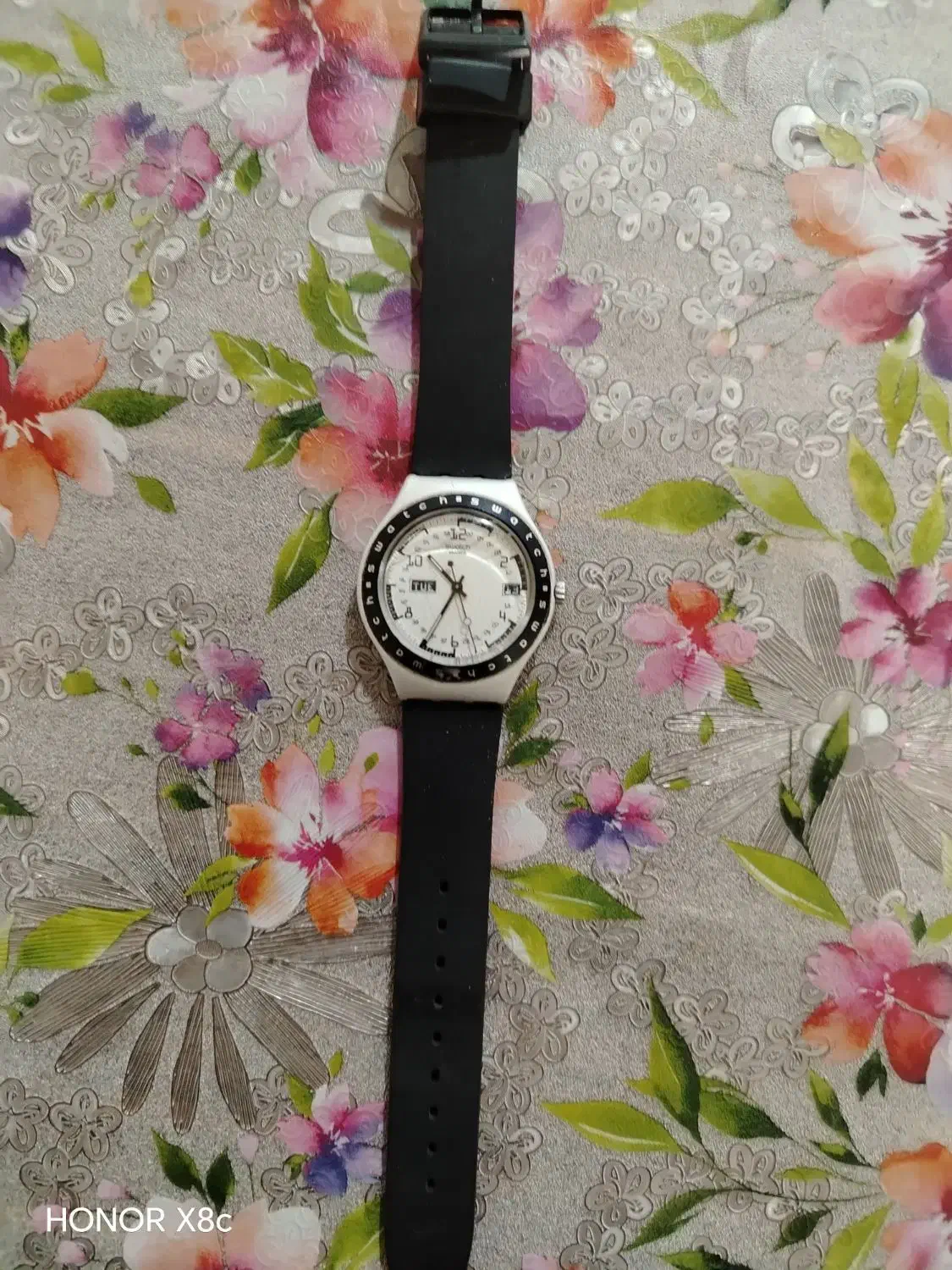 ساعت سواچ کلکسیونی قدیمی سلامت بدون تعمیر|ساعت|تهران, میرداماد|دیوار