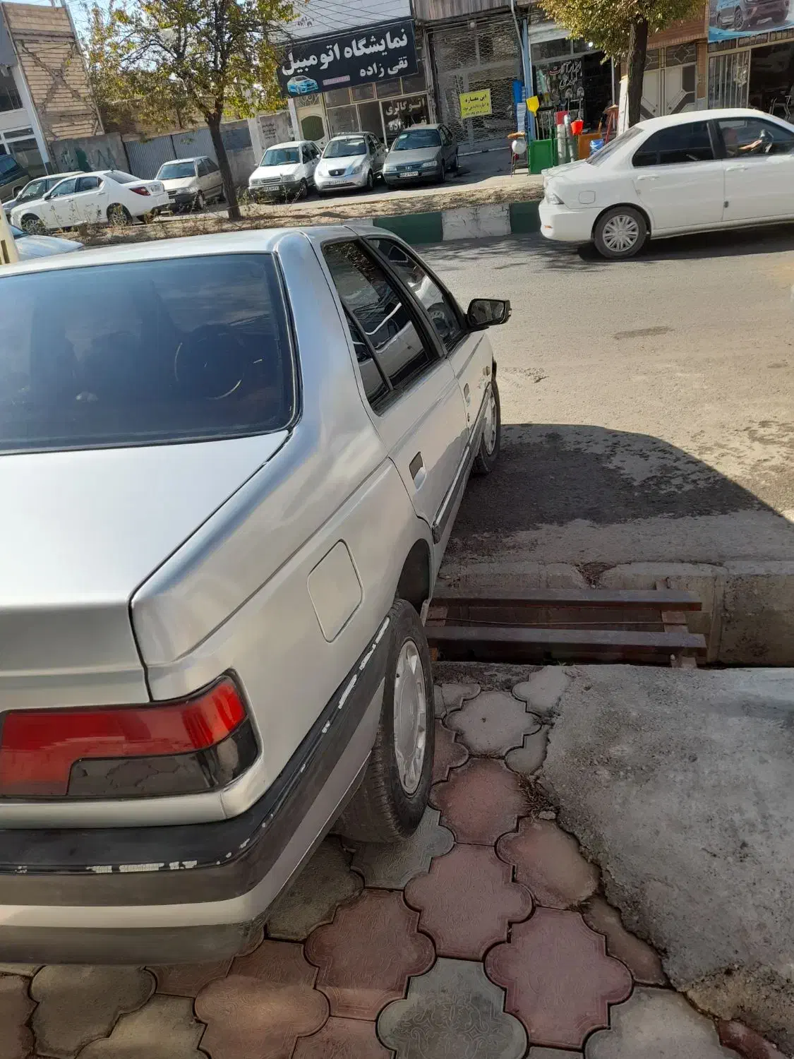 پژو ۴۰۵ مدل ۸۴ درحد عروسک|خودرو سواری و وانت|مشگین شهر, |دیوار