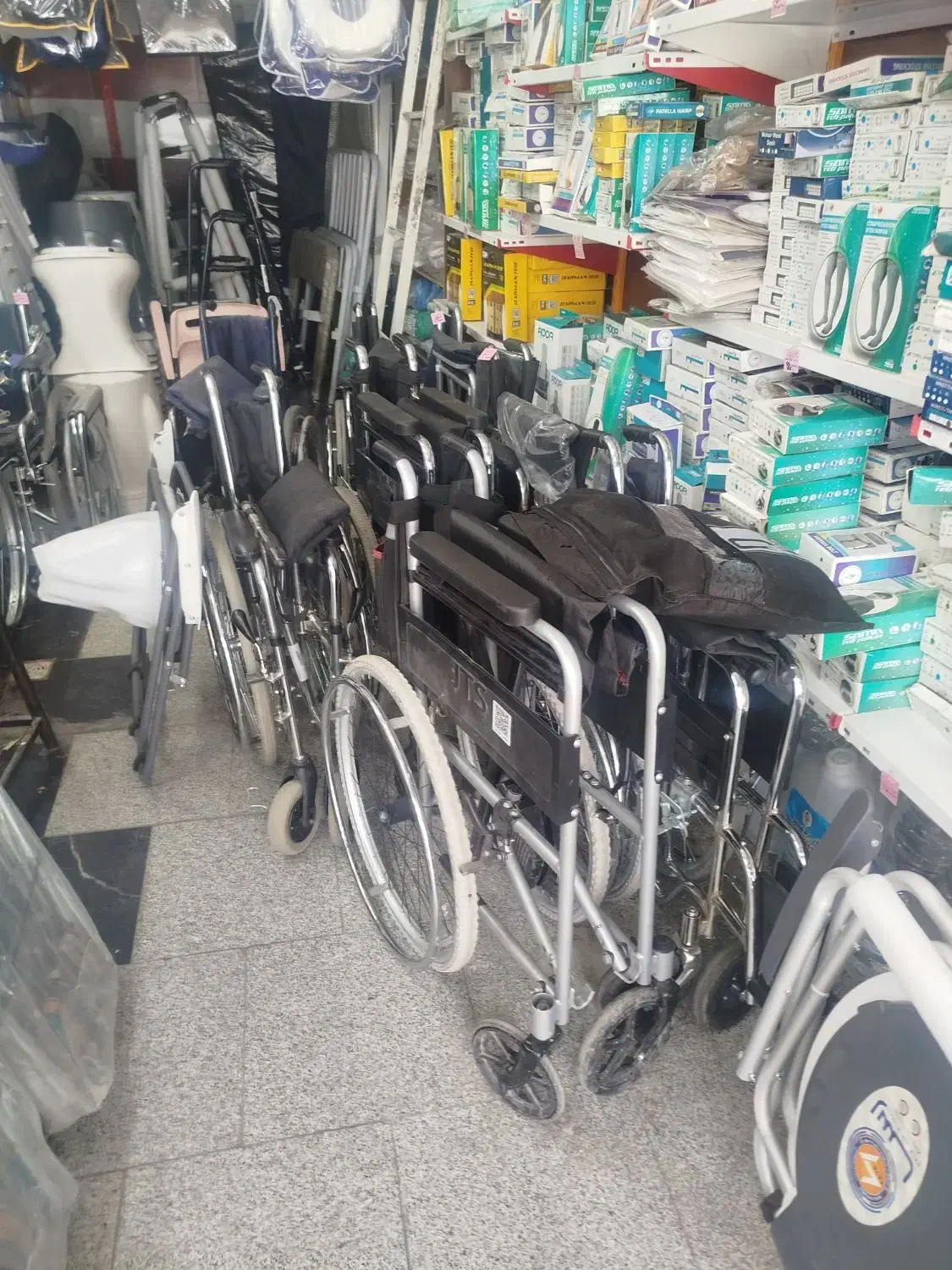 ویلچر و تخت بیمار|آرایشی، بهداشتی، درمانی|همدان, |دیوار