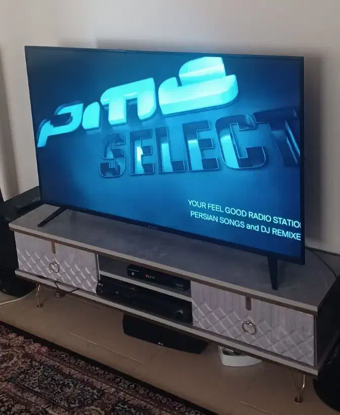 تلویزیون ۵۵ اسنوا|تلویزیون و پروژکتور|پردیس, فاز ۹|دیوار