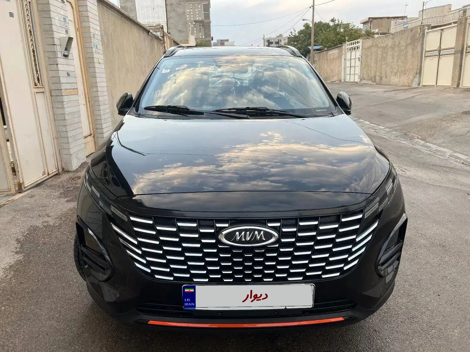 ام‌وی ام ایکس ۳۳ کراس اتومات مشکی ۱۴۰۳|خودرو سواری و وانت|کازرون, |دیوار