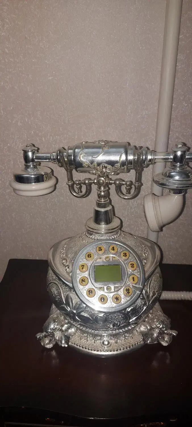 تلفن سلطنتی|تلفن رومیزی|مشهد, هفت تیر (حافظ)|دیوار