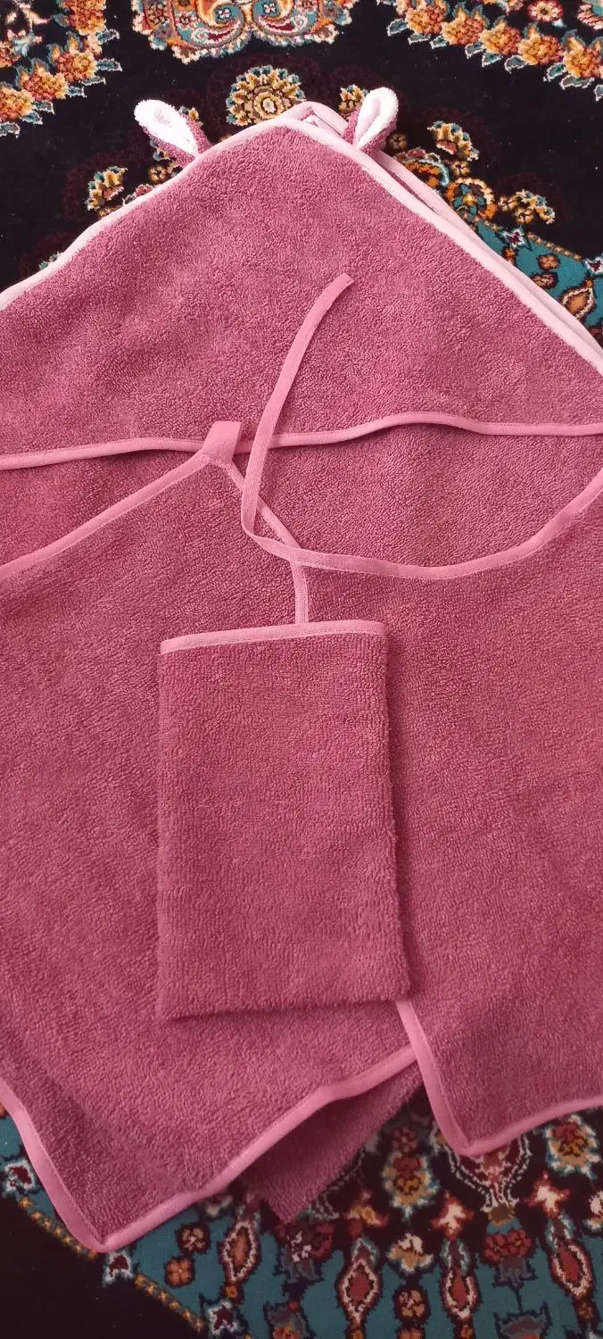 حوله نوزادی ولباس|لباس|قوچان, |دیوار