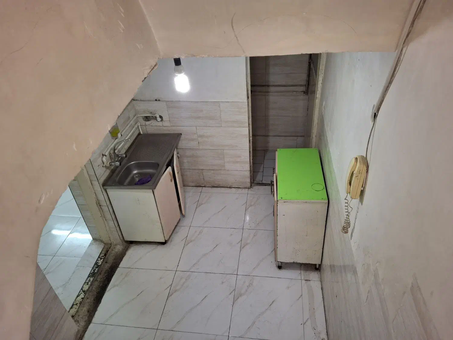 اجاره یک باب زیرزمین ۴۰متری کف سرامیک|اجارهٔ مغازه و غرفه|تهران, مسعودیه|دیوار