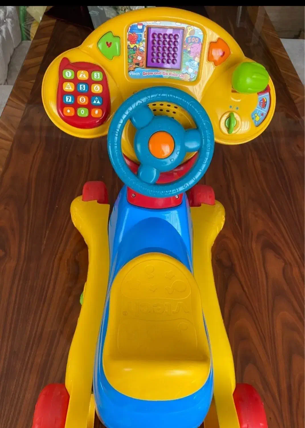 چهارچرخ و راکر کودک برند vtech جالباسی درختی|اسباب‌بازی بچه|تهران, دریاچه شهدای خلیج فارس|دیوار