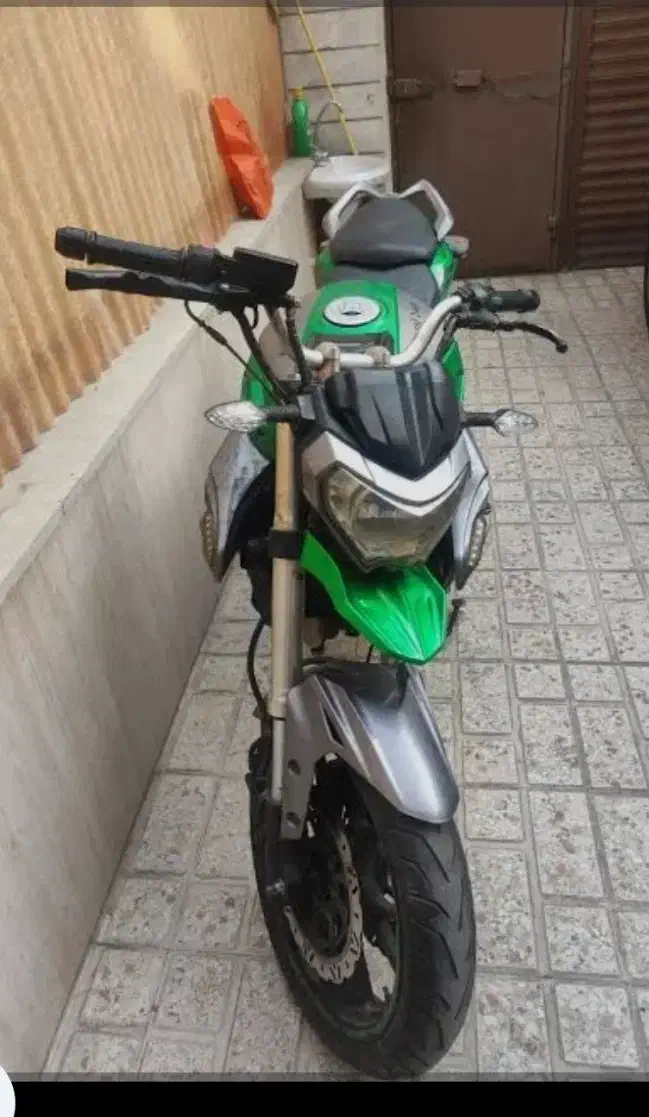 لئوپارد 250 مدل 402|موتورسیکلت|مشهد, سرافرازان|دیوار