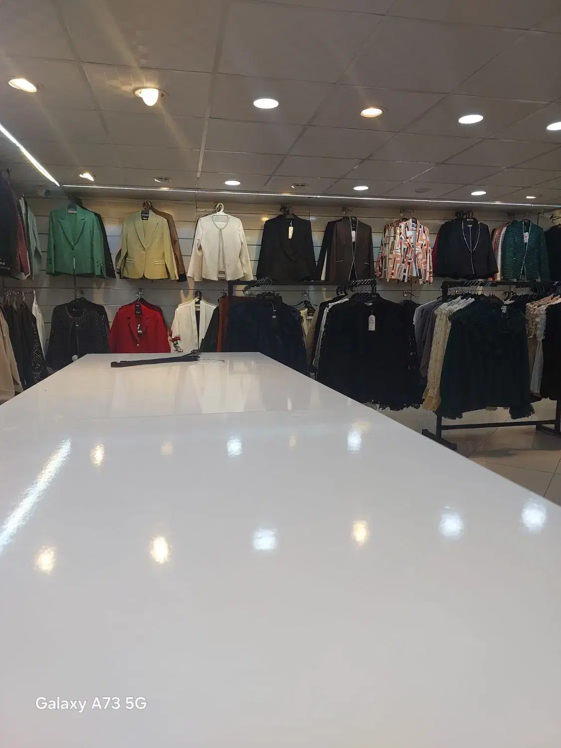 استخدام  همکار خانم|استخدام خدمات فروشگاه و رستوران|کازرون, |دیوار