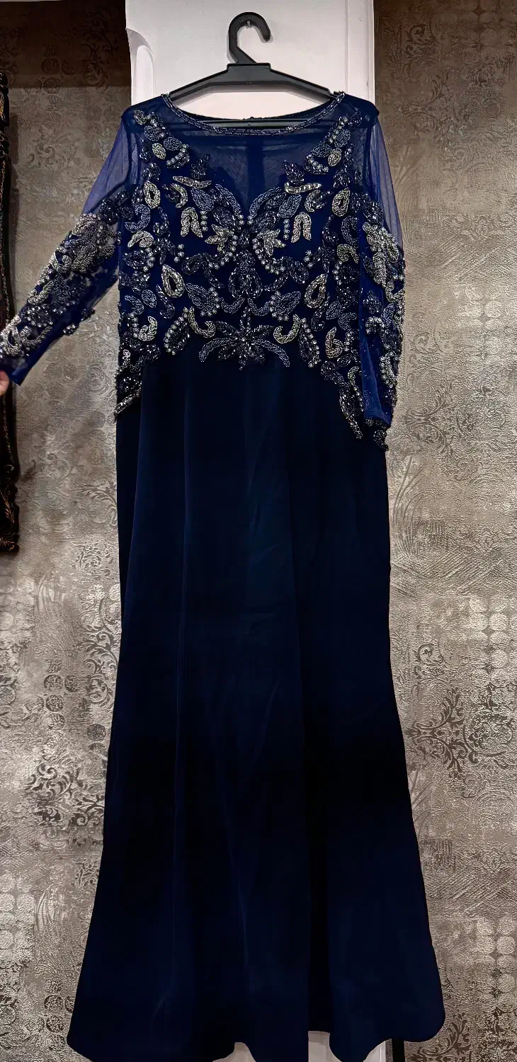 پیراهن مجلسی ترک|لباس|لاهیجان, شیخ زاهد|دیوار