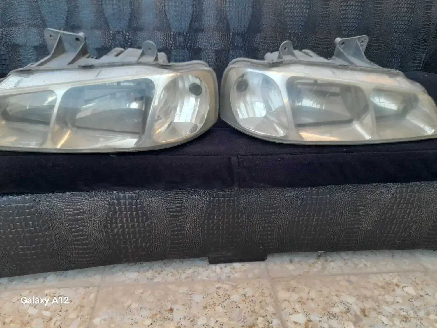 سلام دوستان یک جفت چراغ جلو ویک جفت عقب|قطعات یدکی و لوازم جانبی|محمدیه-قزوین, |دیوار