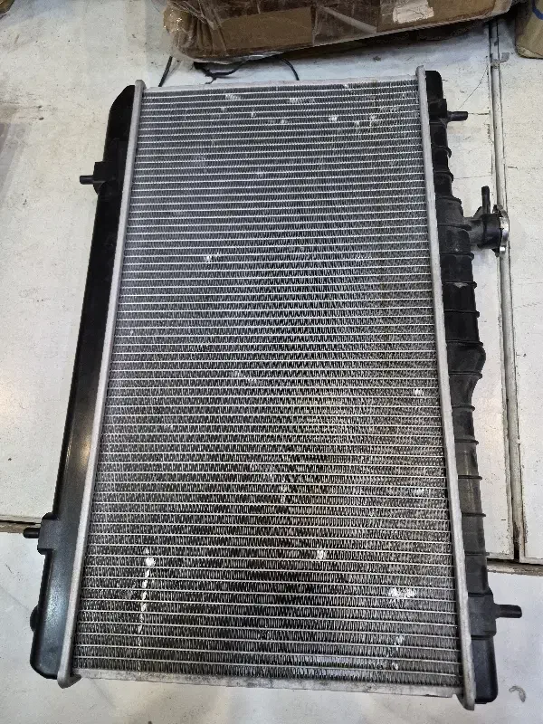 رادیات آب ورنا هیوندا|قطعات یدکی و لوازم جانبی|اصفهان, جلالیه|دیوار