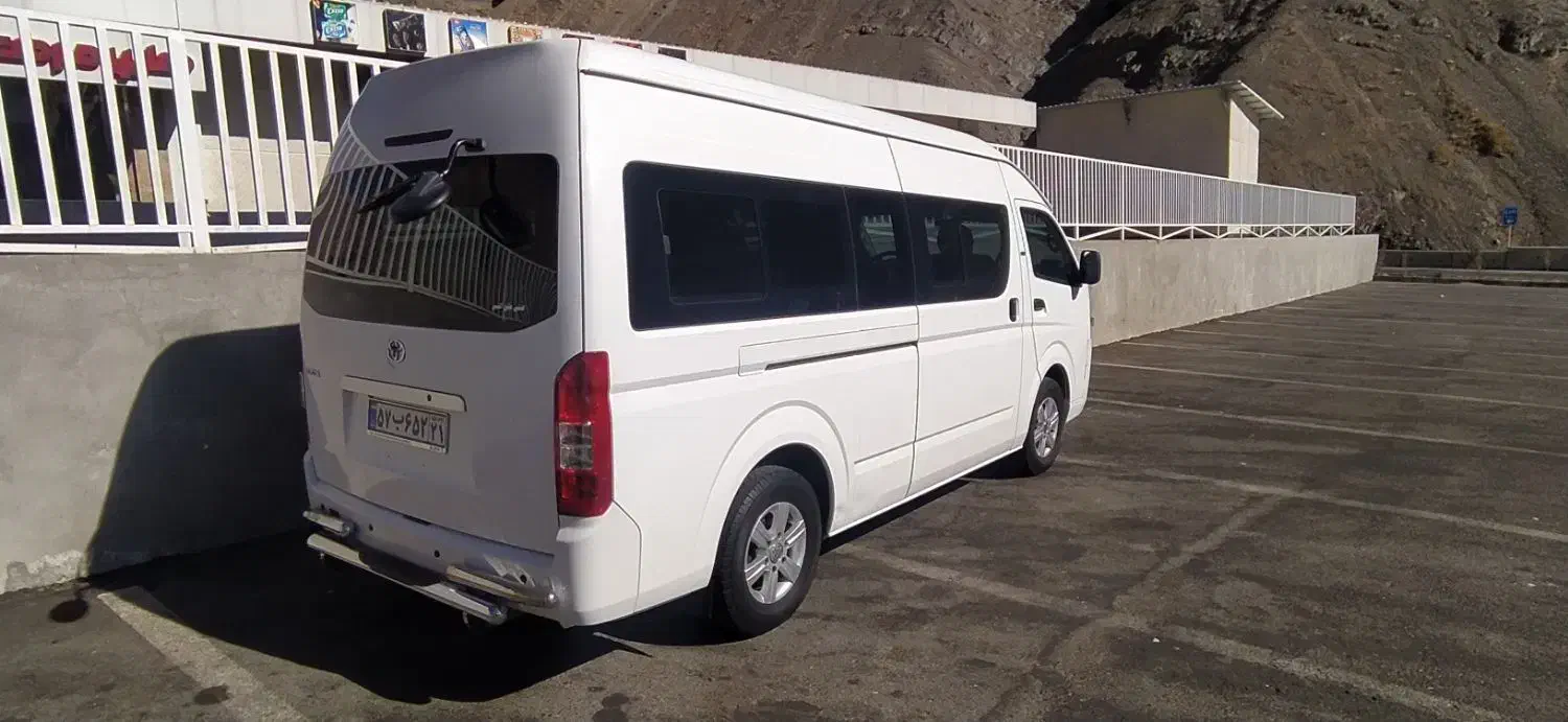 ون دربستی تویوتا هایس12 نفره|خدمات حمل و نقل|قم, ارم|دیوار